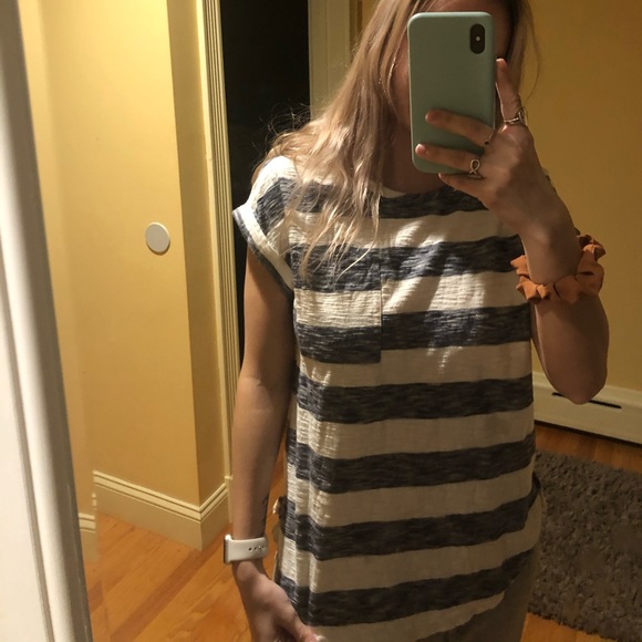 Black and white tee shirt - Picture 1 of 1